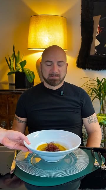 Ci sono piatti che non si mangiano, si vivono.